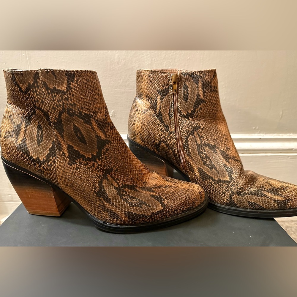 Buckle cowgirl western booties